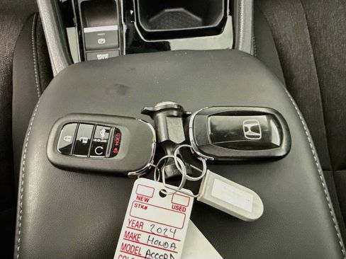 Used 2024 Honda Accord Sport image 14