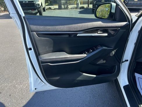 Used 2023 Kia Seltos EX image 12