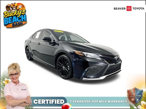 Used 2022 Toyota Camry XSE FWD image 1