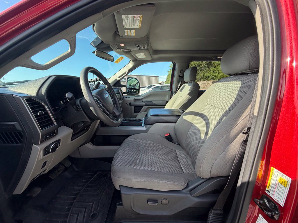Used 2020 Ford F350 XLT w/ XLT Premium Package AWD/4WD image 3