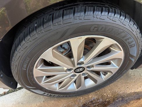 Used 2017 Hyundai Sonata Sport w/ Value Edition Package 02 FWD image 20