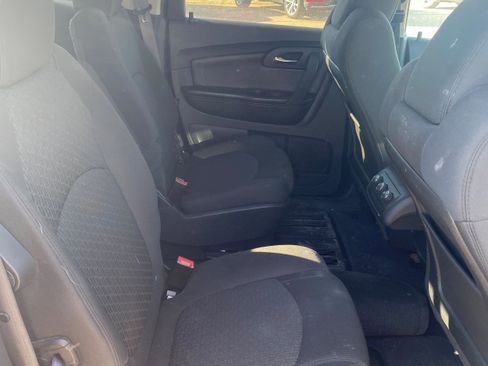 Used 2011 Chevrolet Traverse LT w/ Personal Connectivity Package image 13