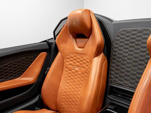 Used 2019 Lamborghini Huracan LP 580-2 RWD image 11