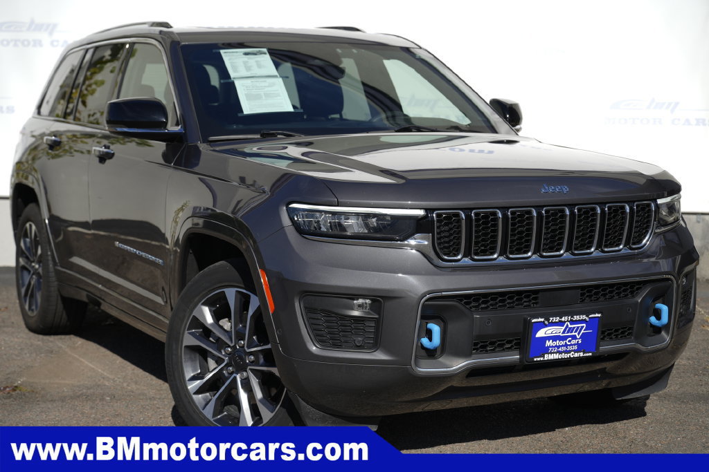 Used 2023 Jeep Grand Cherokee Overland AWD/4WD image 1