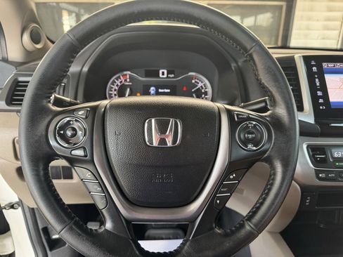 Used 2017 Honda Ridgeline RTL-T image 25