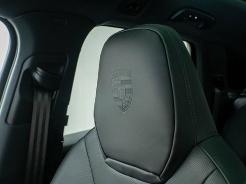 New 2026 Porsche Cayenne AWD/4WD image 31