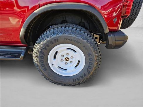 New 2025 Ford Bronco Heritage Edition image 10