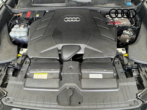 Used 2021 Audi Q8 Premium Plus w/ Premium Plus Package AWD/4WD image 10