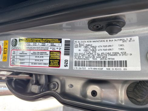 Used 2019 Toyota Tacoma TRD Sport AWD/4WD image 55