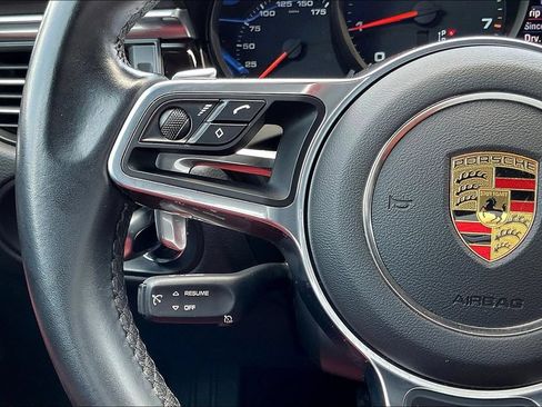 Used 2021 Porsche Macan AWD/4WD image 11
