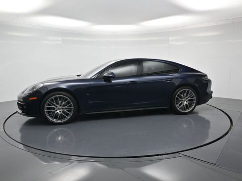 Used 2023 Porsche Panamera 4 Platinum Edition image 2