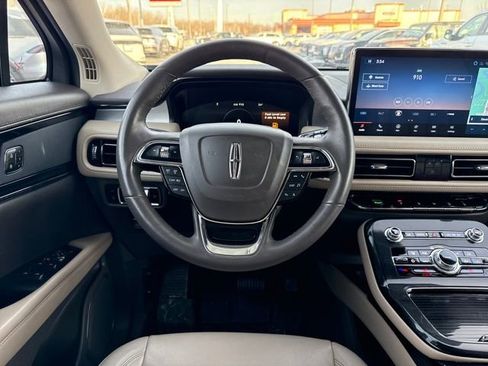 Certified 2023 Lincoln Nautilus Standard w/ Premium Package image 16