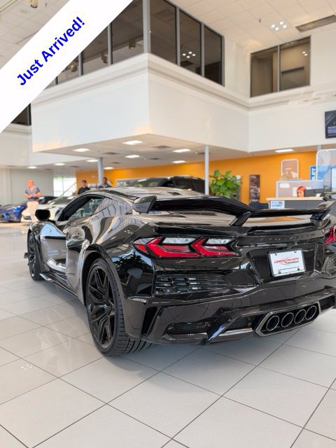 Used 2026 Chevrolet Corvette Z06 w/ Z07 Performance Package RWD image 4