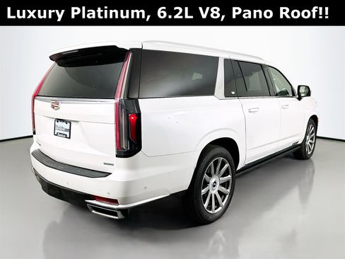 Used 2022 Cadillac Escalade ESV Premium Luxury Platinum image 8