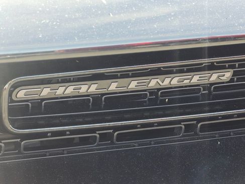 Used 2016 Dodge Challenger SXT Plus RWD image 14