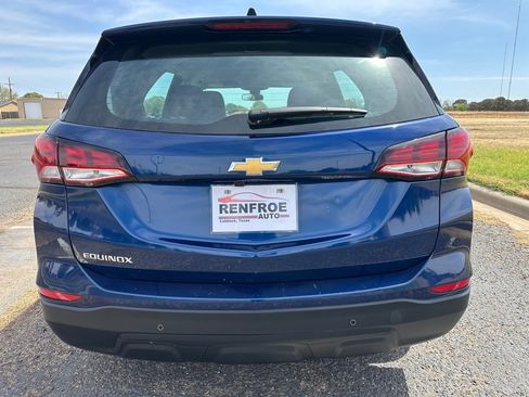 Used 2022 Chevrolet Equinox LS image 9