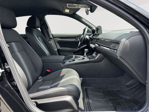 Used 2023 Honda Civic Sport image 23