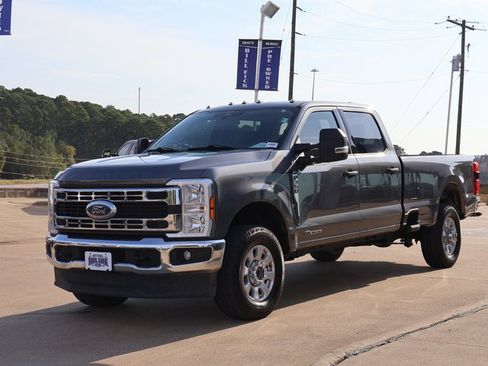 Used 2024 Ford F350 XLT w/ FX4 Off-Road Package image 8