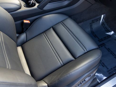 Certified 2025 Porsche Cayenne Coupe image 53