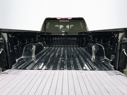 Used 2025 GMC Sierra 1500 Elevation w/ Preferred Package image 27