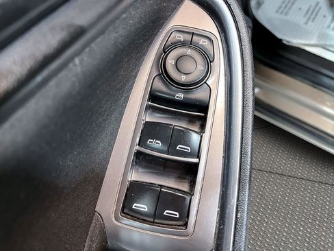 Used 2018 Chevrolet Malibu LT image 12