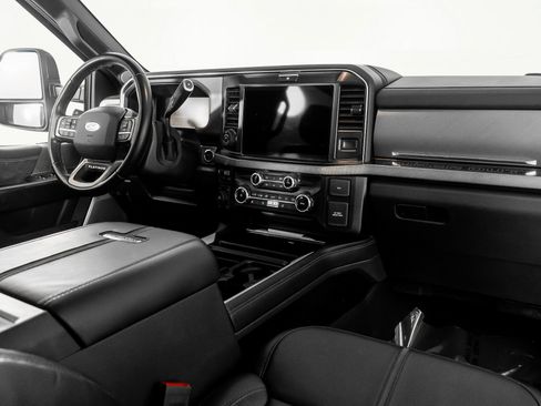 Used 2025 Ford F250 Platinum image 53