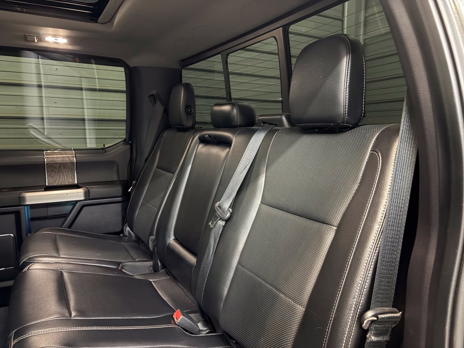 Used 2018 Ford F350 Lariat w/ Lariat Ultimate Package AWD/4WD image 27
