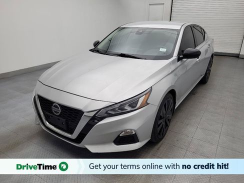 Used 2021 Nissan Altima 2.5 SR image 1