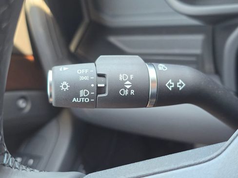 New 2026 Land Rover Defender 90 X-Dynamic SE AWD/4WD image 27