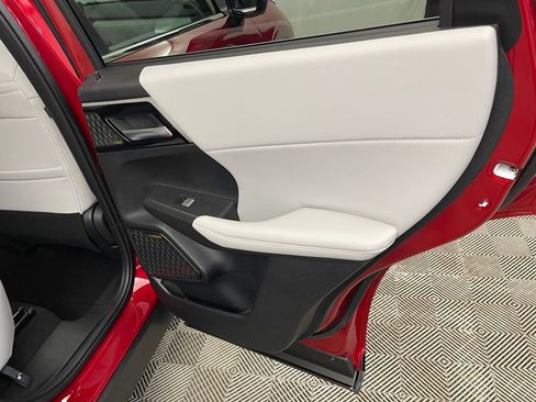 New 2025 Mitsubishi Outlander SE image 30