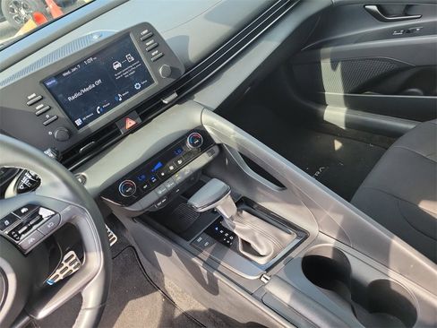 Used 2025 Hyundai Elantra Sport w/ Cargo Package image 31