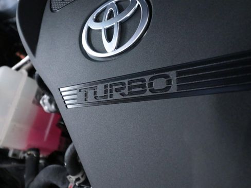 Used 2023 Toyota Highlander Platinum image 21