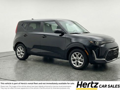 Used 2025 Kia Soul LX w/ LX Technology Package image 1