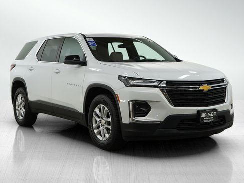 Used 2023 Chevrolet Traverse LS AWD/4WD image 7