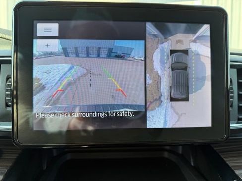 Used 2023 Ford Explorer Limited w/ Equipment Group 301A image 27