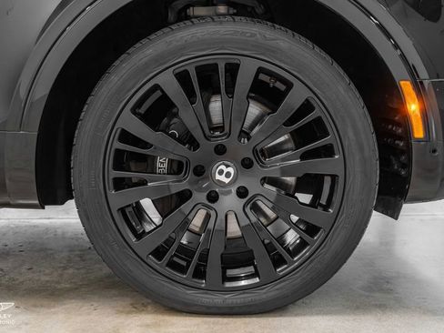 Used 2017 Bentley Bentayga AWD/4WD image 6