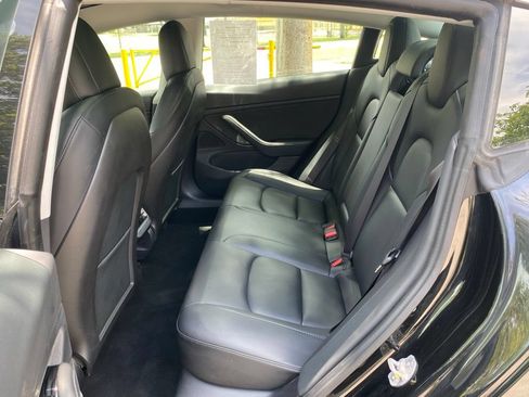 Used 2020 Tesla Model 3 Long Range AWD/4WD image 18