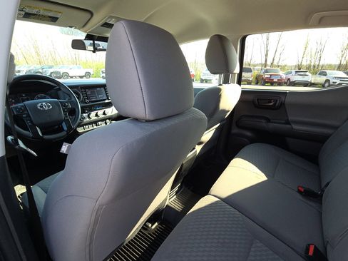 Used 2023 Toyota Tacoma SR image 29