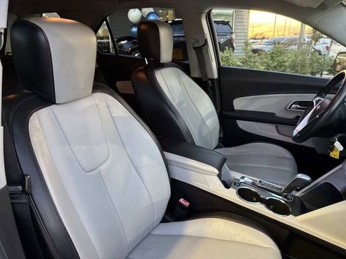 Used 2011 Chevrolet Equinox LT image 11