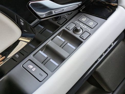 New 2026 Land Rover Range Rover Evoque Dynamic SE AWD/4WD image 26