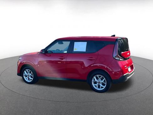 Used 2025 Kia Soul LX w/ LX Technology Package image 10