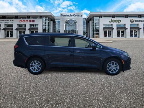 Used 2020 Chrysler Voyager Lxi FWD image 9