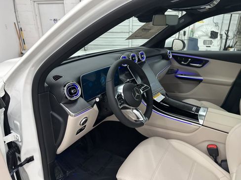 Used 2026 Mercedes-Benz GLC 300 image 9