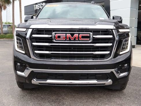 Used 2025 GMC Yukon Elevation AWD/4WD image 4