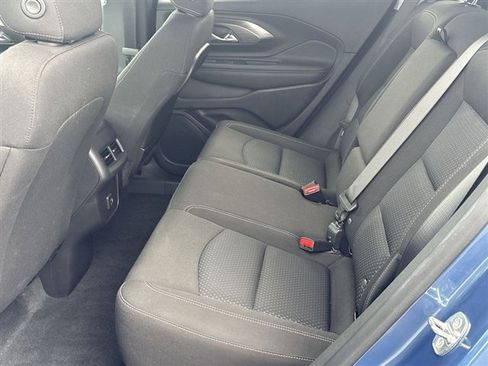 Used 2024 GMC Terrain SLE w/ Driver Convenience Package FWD image 23