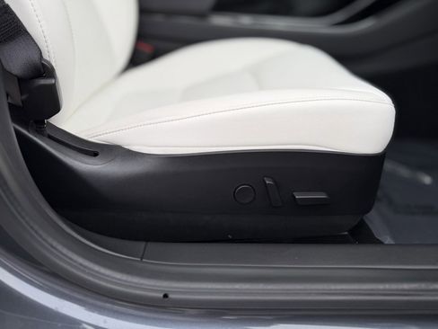 Used 2020 Tesla Model 3 Long Range image 35