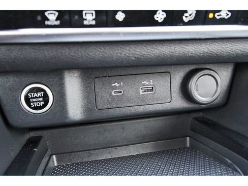 Used 2023 Nissan Rogue SV FWD image 28