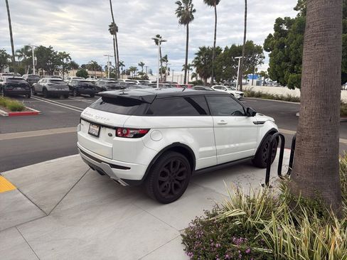 Used 2015 Land Rover Range Rover Evoque Dynamic image 10