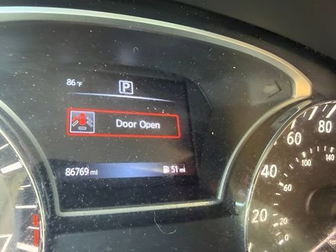 Used 2017 Nissan Pathfinder S FWD image 11