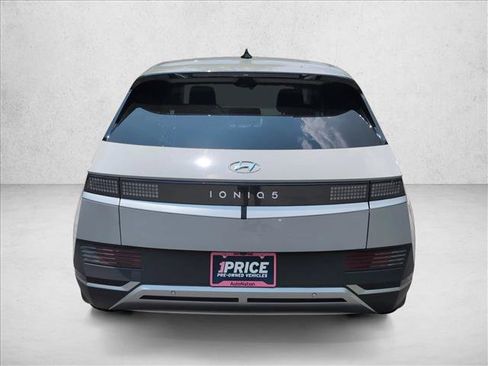Used 2024 Hyundai Ioniq 5 SEL RWD image 6